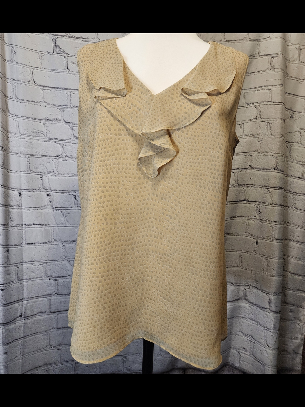Banana Republic Tan Ruffle V-Neck Sleeveless Camisole